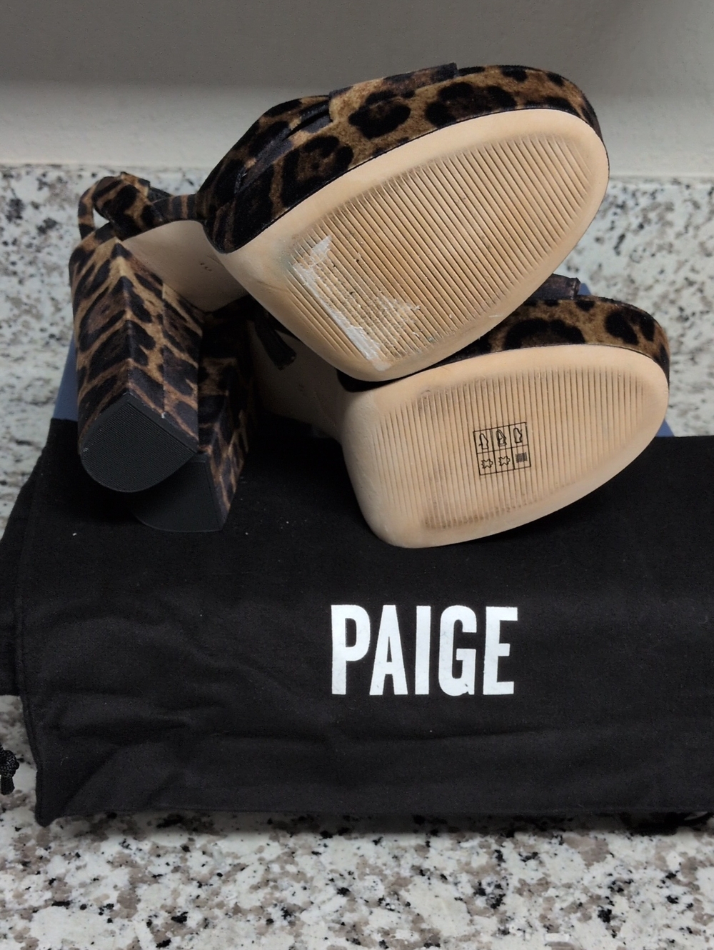 PAIGE Carter Leopard Print Platform Heels Sz 10 Animal Print Velvet - Picture 7 of 8
